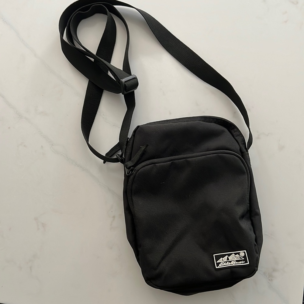 Eddie Bauer Black Crossbody Bag, perfect condition, light weight, roomy.